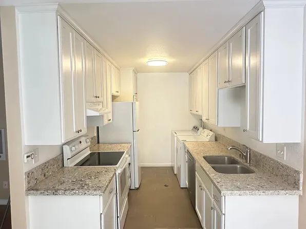 10530 Caminito Rimini, San Diego, CA