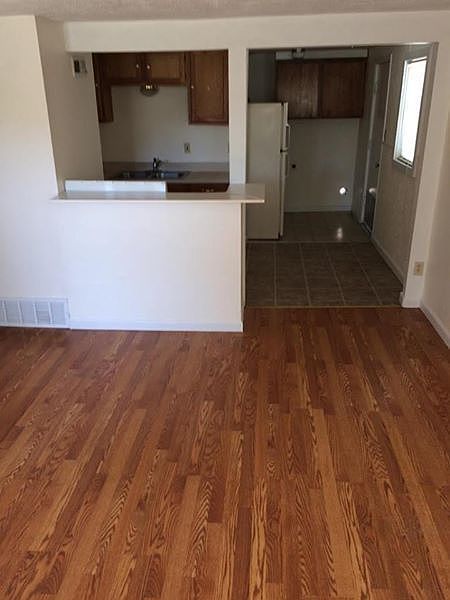 1st image of 702 Overhill Rd