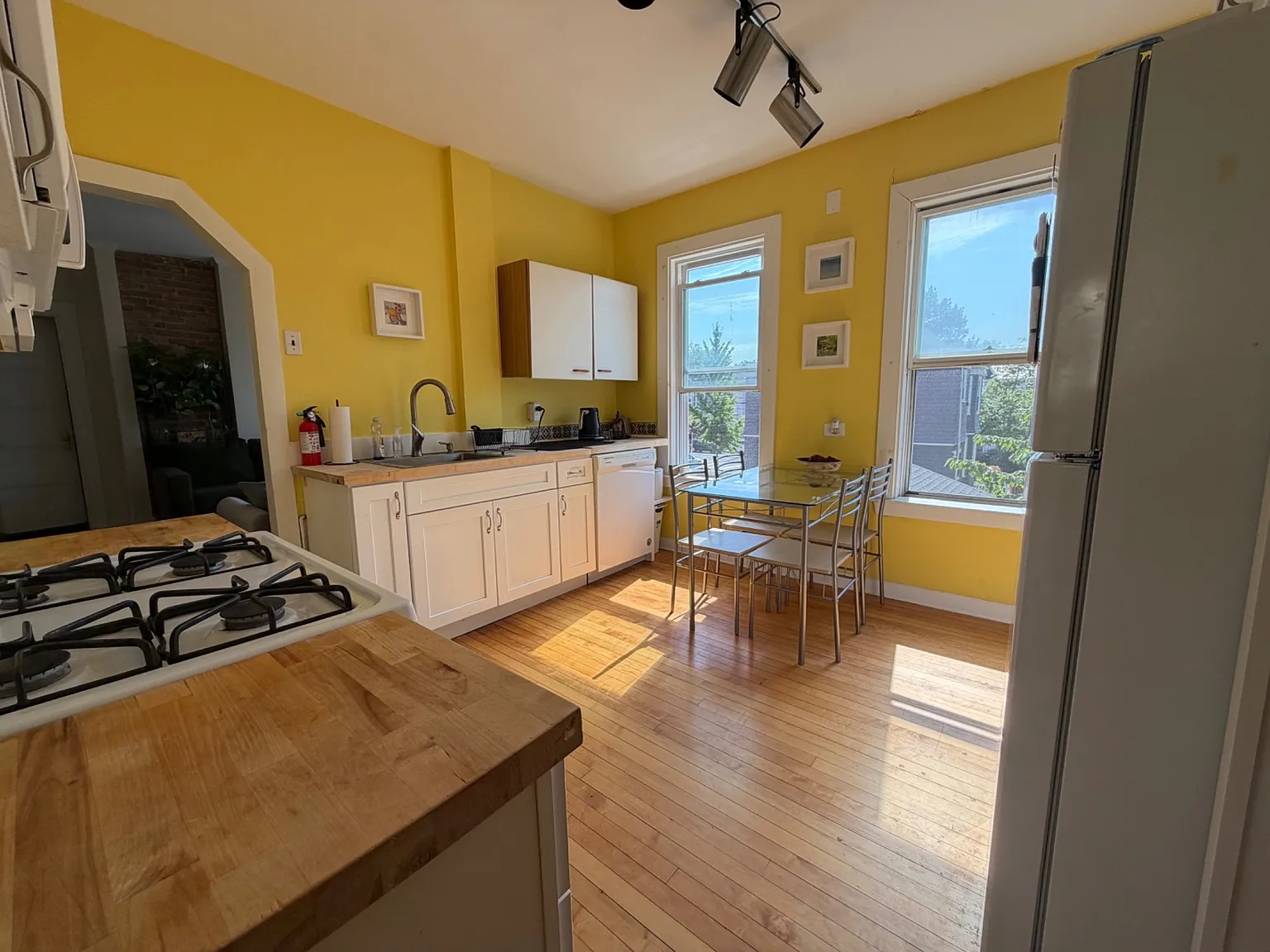 14 Glenwood Ave — Photo 1