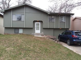 13079 Meredith Ave, Omaha, NE 68164