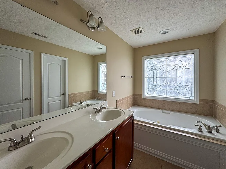 14 Buckman Dr — Photo 17
