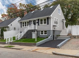 39 Desoto Rd, West Roxbury, MA 02132
