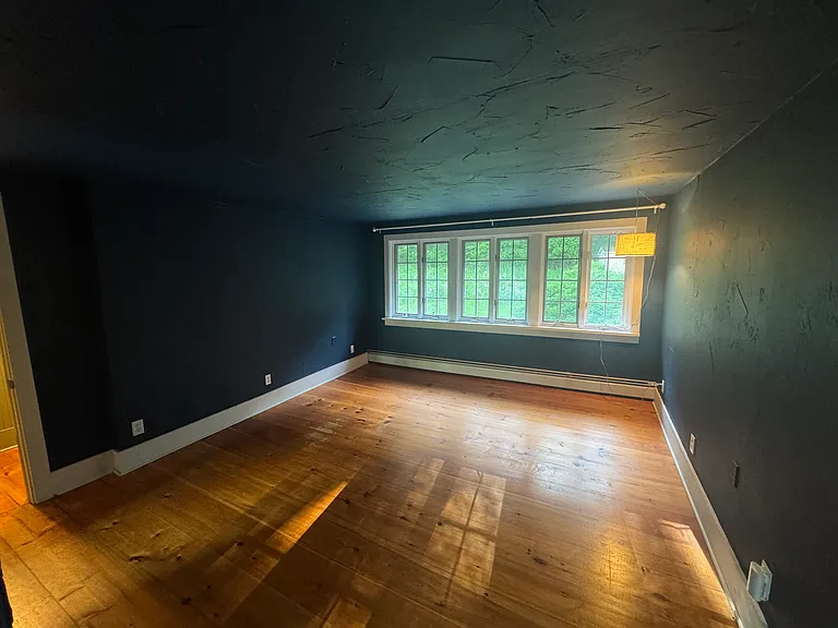 3411 Henneberry Rd — Photo 9