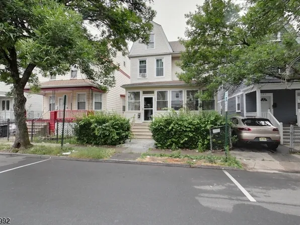 207 Amherst St, East Orange City, NJ 07018