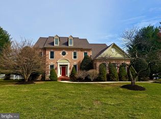 5 Fawn Ridge Ct, Reisterstown, MD 21136
