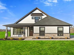 6025 Peregrine Ln, Greer, SC 29651