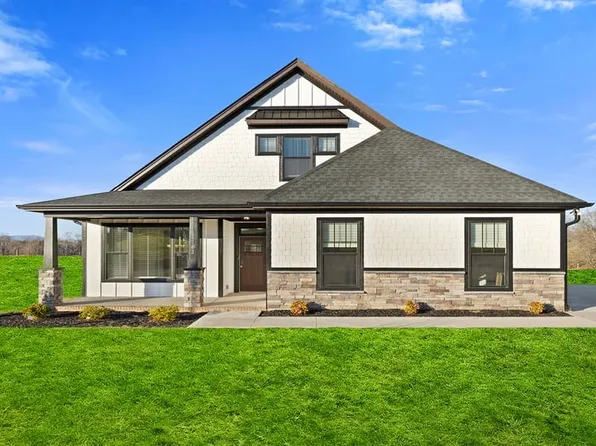 6025 Peregrine Ln, Greer, SC 29651