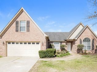 5915 Landau Dr, Southaven, MS 38671