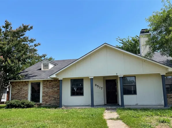 8517 Chesham Dr, Rowlett, TX 75088