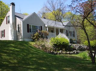 22 Lakeview Ave, Middleton, MA 01949