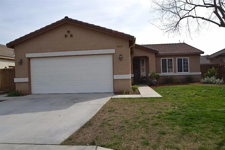5548 E Erin Ave photo 1