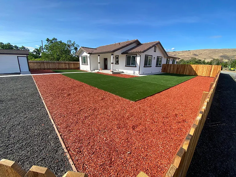 9672 Monterey Hwy — Photo 13