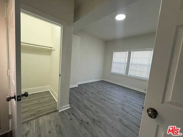 400 S Rampart Blvd #7 — Photo 4