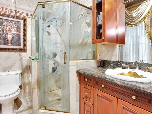 184-46 Aberdeen Road image 34 of 43