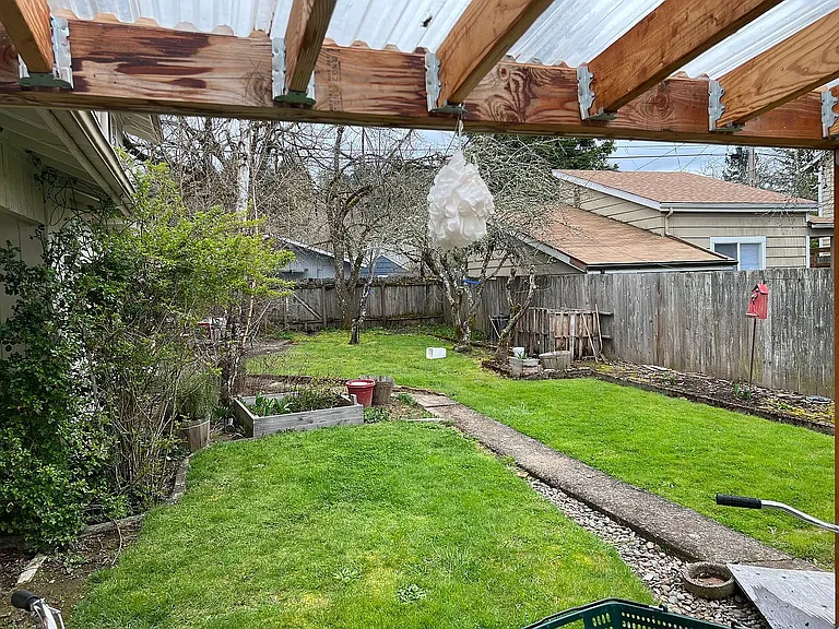 2523 Kincaid St — Photo 15