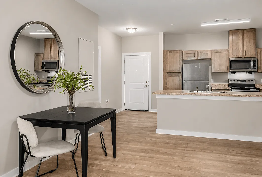 Edgewood Place — Photo 2