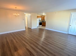 30 Judith Ln #206, East Haven, CT 06512