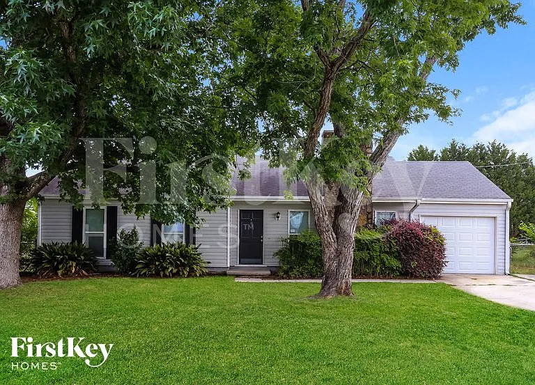 11198 Shannon Cir — Photo 1
