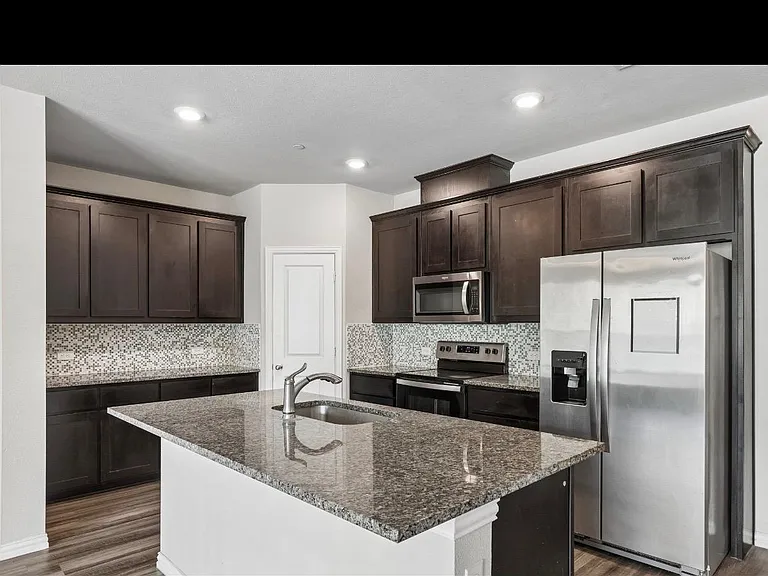 3121 Solana Cir — Photo 13