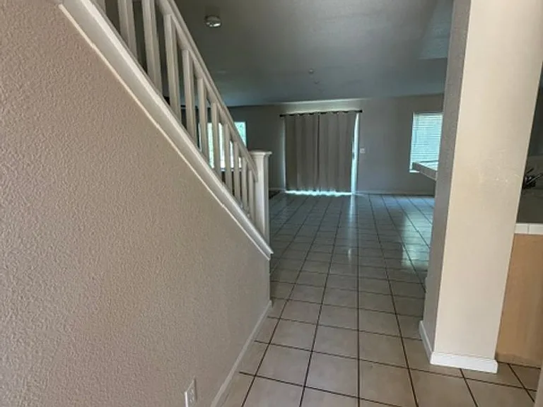 2675 Merganser Ct — Photo 4