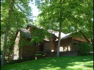 2012 Nuthatch Dr, Jefferson City, MO 65101