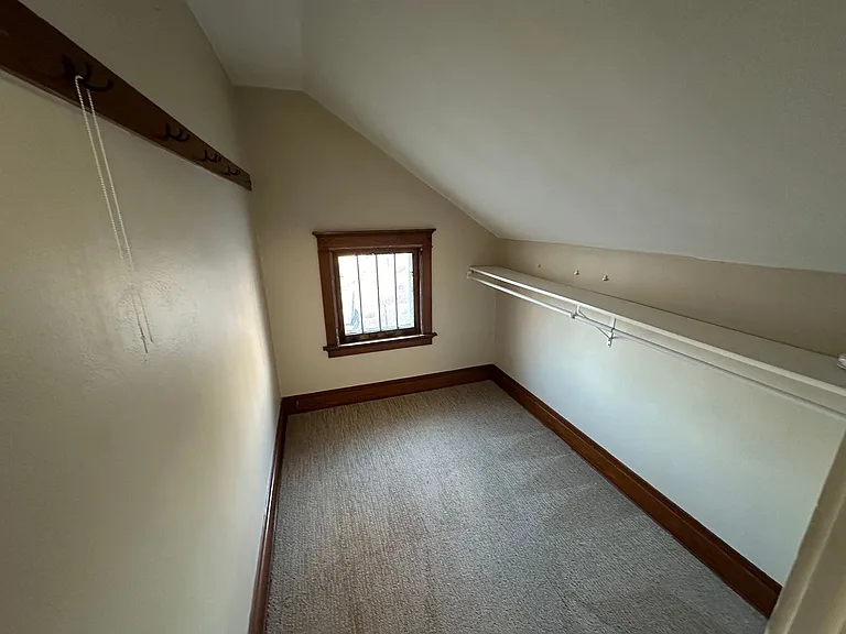 417 Albany Ave NE — Photo 15
