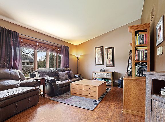 2nd image of 9354 Windsor Pkwy #143