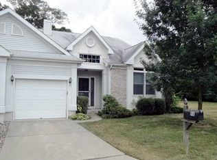 98 Harwood Rd, Monroe Township, NJ 08831