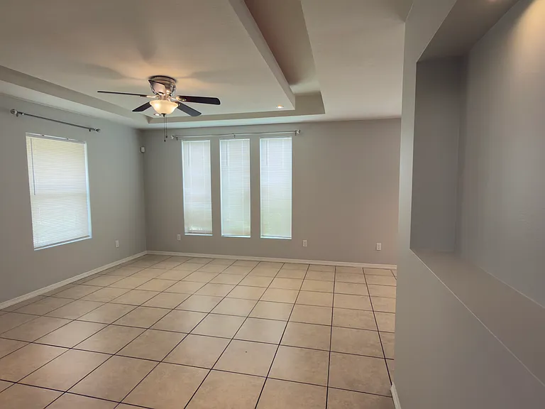 2324 W Stubbs St #3 — Photo 18