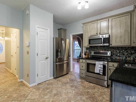 4th image of 408 Bellmeade Bay Dr