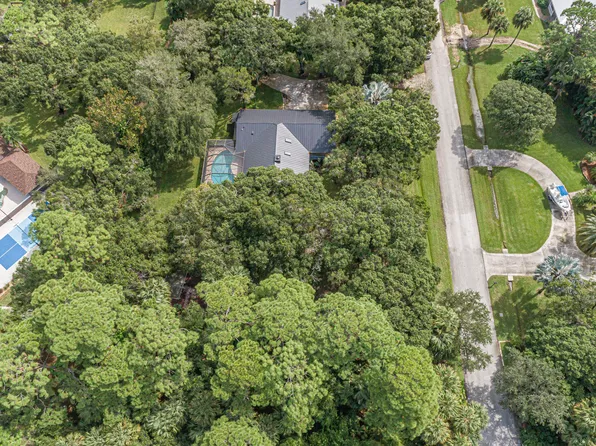 4210 12th Street SW, Vero Beach, FL 32968