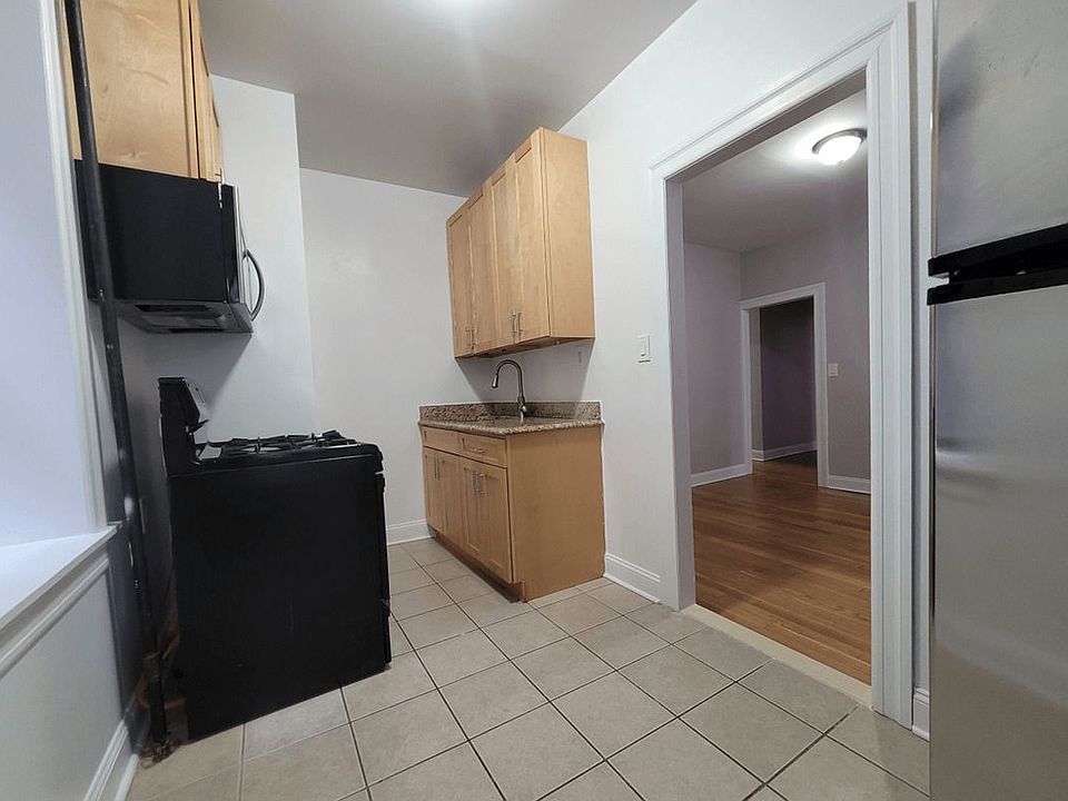 1st image of 547 W 142nd St APT 5