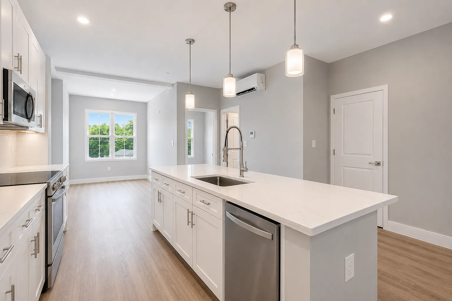 1 bed, 884 sqft, $3,350 — Photo 4