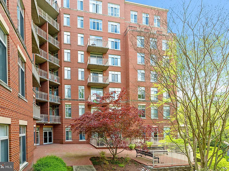 4480 Market Commons Dr #405 — Photo 51