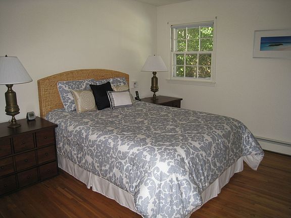 4th image of 11 Laurel Trl