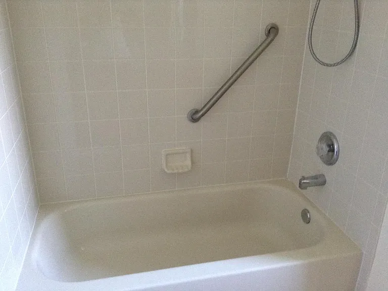 Bathroom2