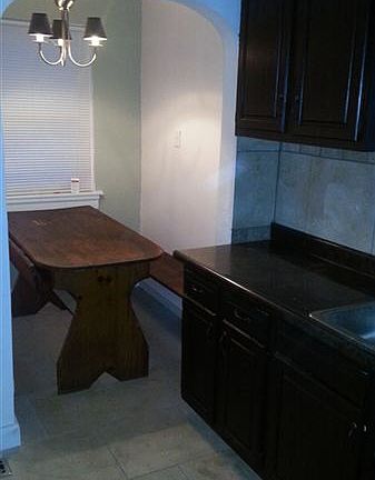 17156 Ilene-Breakfast Nook