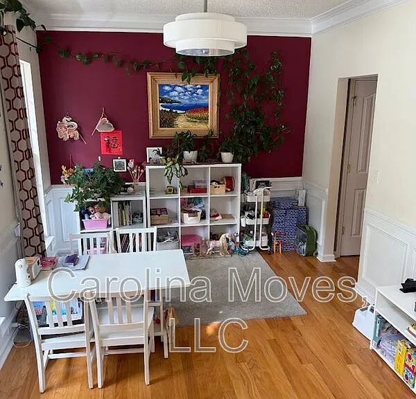 510 Grafton Ct — Photo 4