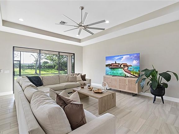 2nd image of 12725 Astor Pl