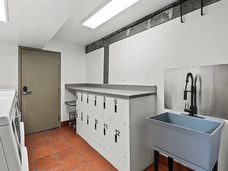 3300 Laguna St #5 — Photo 17