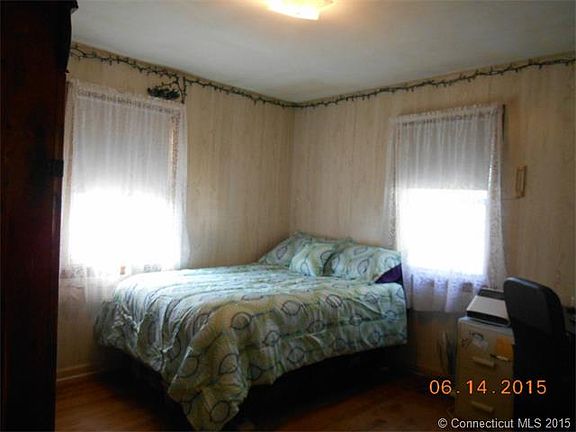 First floor bed room with c...