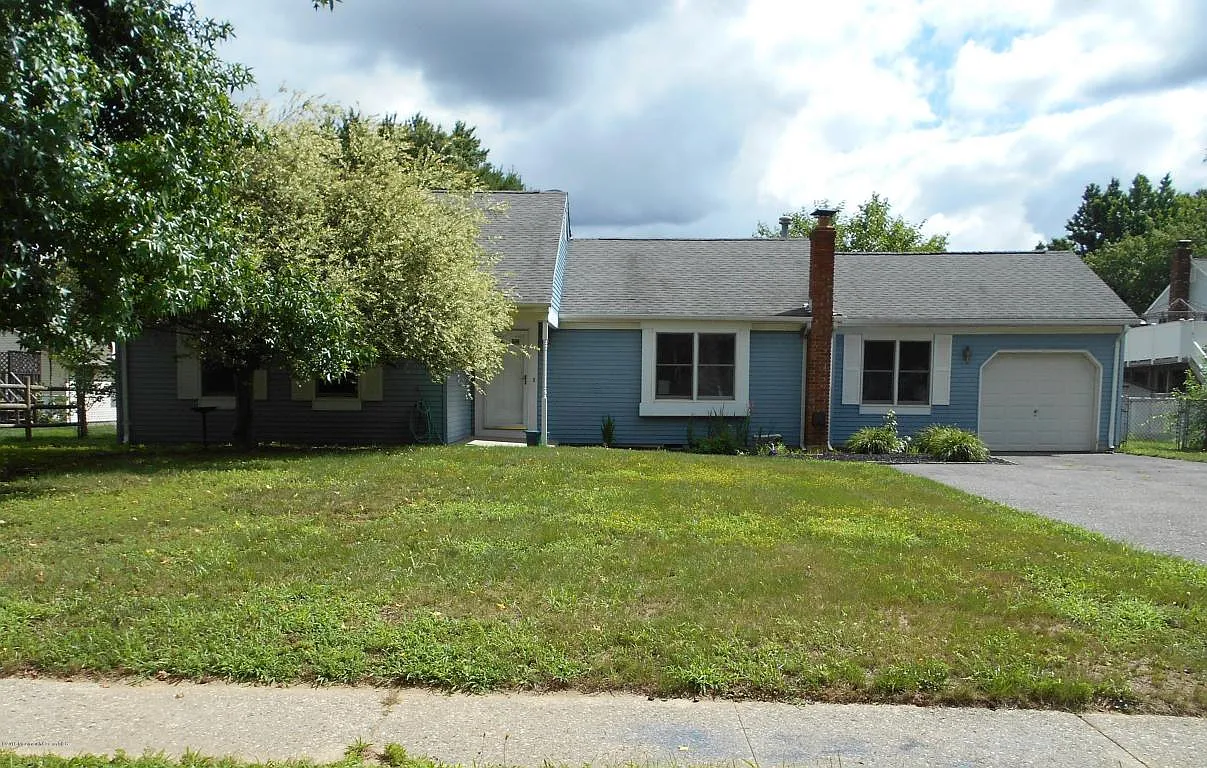 124 Weldon Rd photo 1