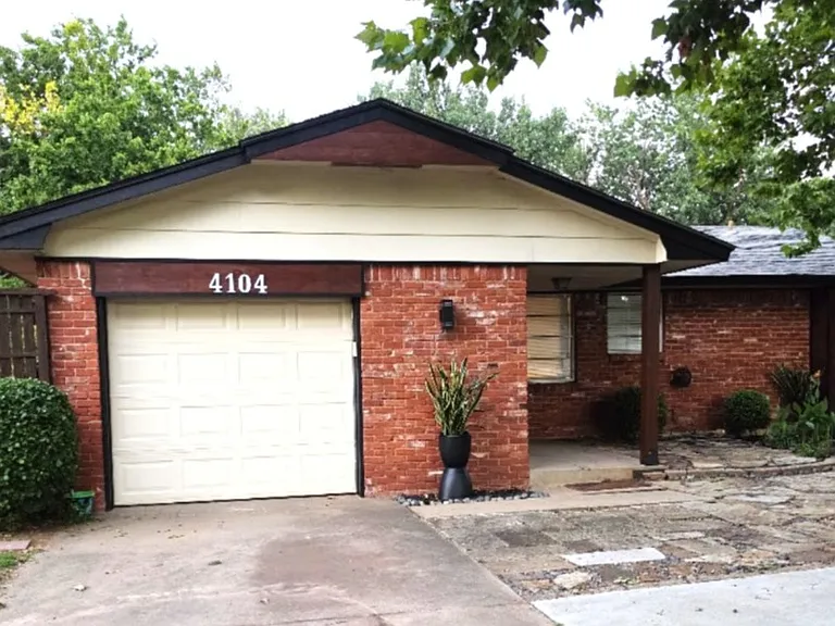 Move-in ready 3 bedroom, bath and 1/2 home.