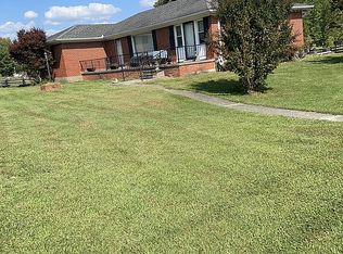 348 College Hill Rd, Waco, KY 40385