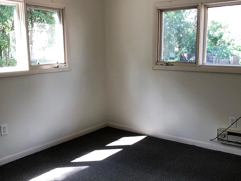 1510 Knollwood Ave — Photo 23