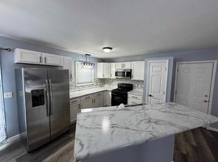 108 Aberdeen Dr, Brooklyn, MI 49230