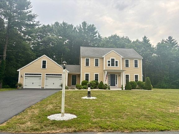 2nd image of 4 Sherwood Dr