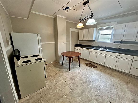 5th image of 1009 Bullitt Ave SE