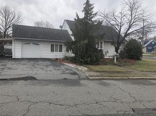 3 Greene Ave, Totowa, NJ 07512