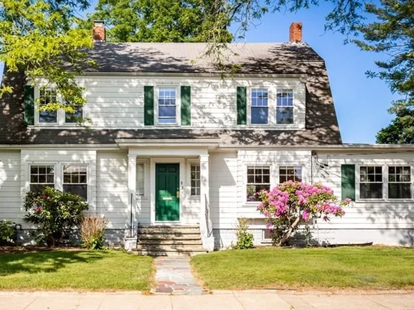 83 Ashland St, Taunton, MA 02780